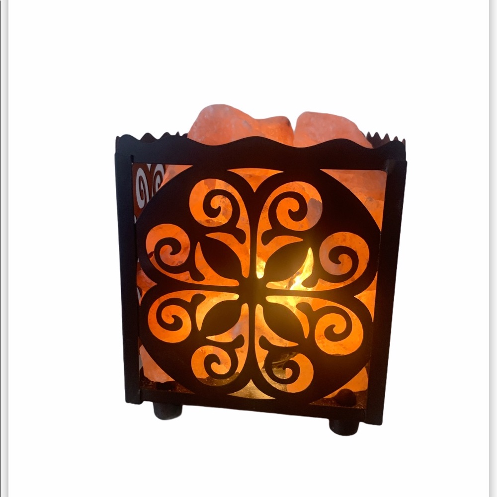 Himalayan salt lamp